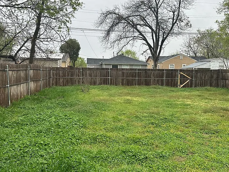 1713 NW Irwin Ave — Photo 26