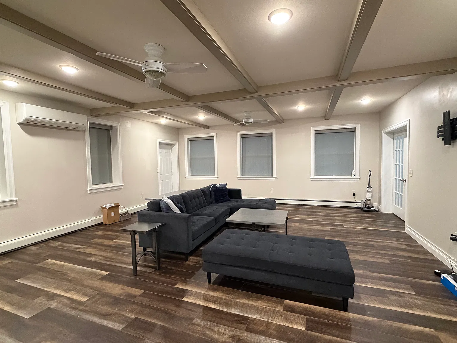 3 bed, 1.5 bath, 1200 sqft, $2,000 — Photo 2