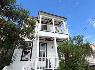 905 27th St, Galveston, TX 77550