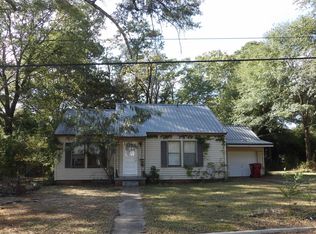 203 Hickory St, Atlanta, TX 75551