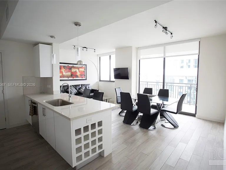 999 SW 1st Ave #2915 — Photo 9
