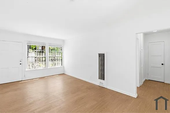 1 bed, $1,990 — Photo 1