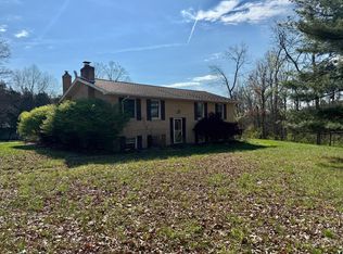 15536 Lewis Rd, Moores Hill, IN 47032