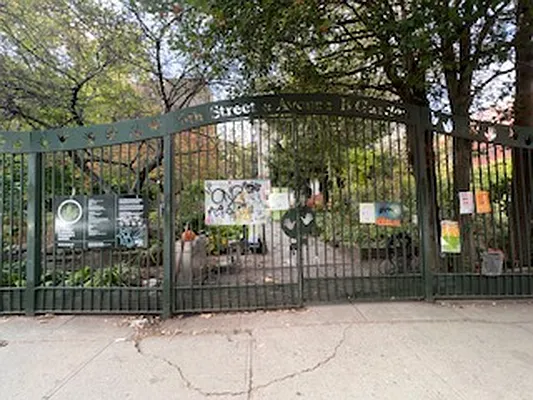 Rented by Bond New York | media 25