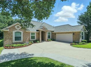 8974 Ranch Bluff Ct, Benbrook, TX 76126