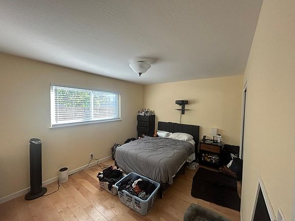 4th image of 444 Ventura Ave APT 12
