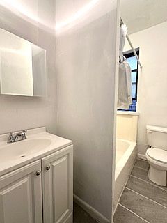 3rd image of 38-12 Astoria Blvd S #7