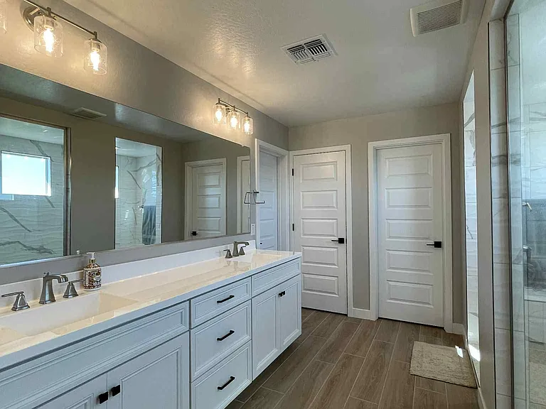 21715 E Lords Way — Photo 63