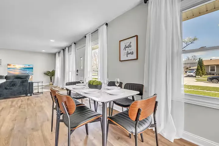 112 S Maxon Ln — Photo 21