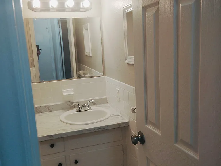 Morgan Terrace Apartments — Photo 28