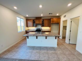 1459 Tanoak St, Manteca, CA 95337