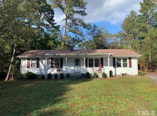 204 Shaws Pond Rd, Four Oaks, NC 27524