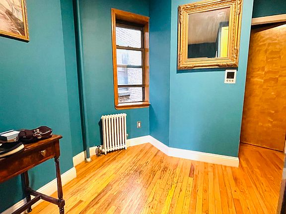 2nd image of 206 E 32nd St APT 4RW