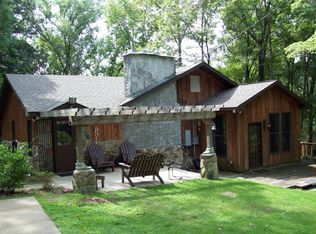 2 Duke Dr, Fort Mitchell, AL 36856