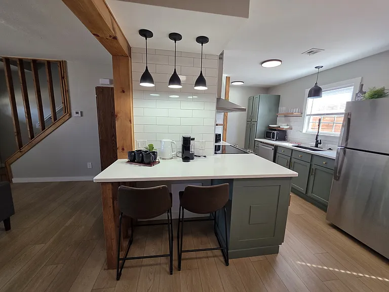 2402 SE Jayel Ter #1 — Photo 1