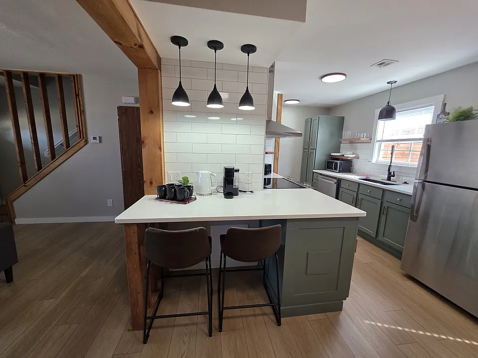 2402 SE Jayel Ter #1