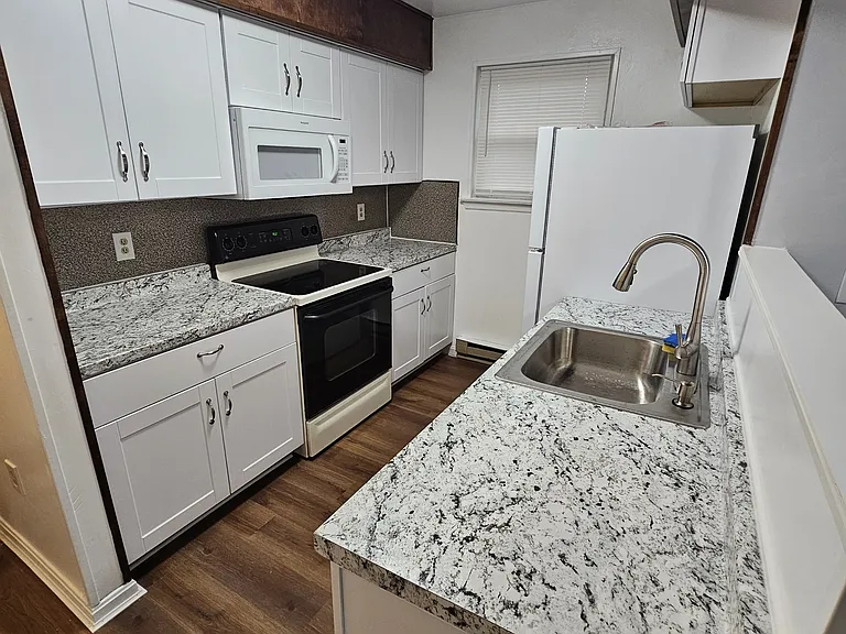 450 Garland Cir — Photo 20