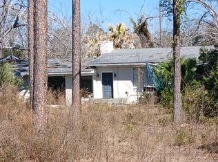 906 Alabama St N, Broxton, GA 31519
