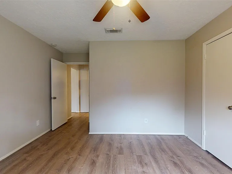 2331 Barrington Place Dr — Photo 36