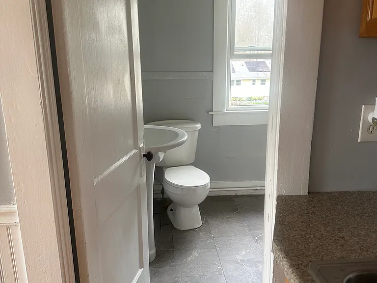 122 Lewis Blvd #C — Photo 14