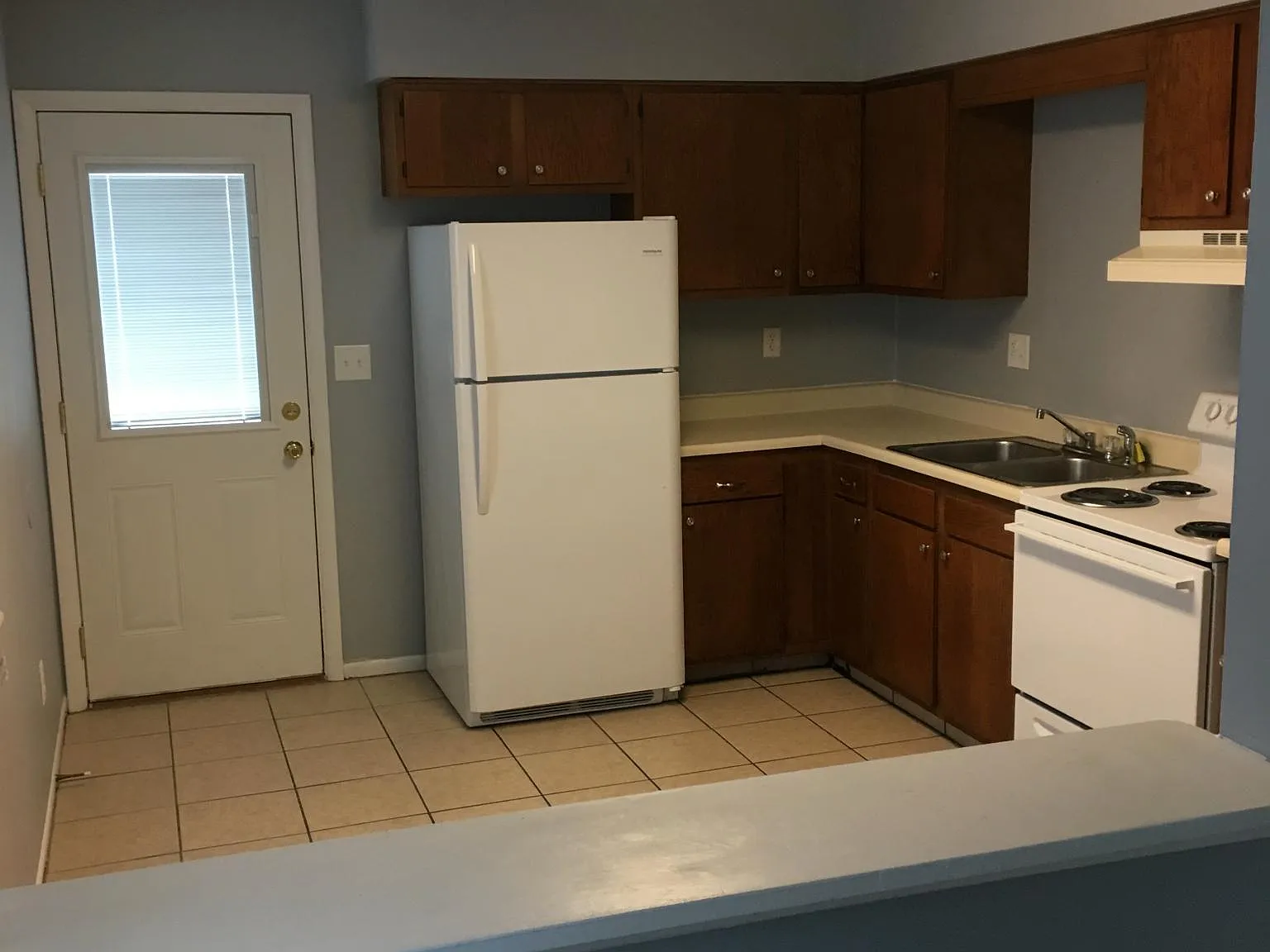 2220 Carolina St — Photo 1
