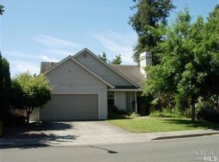 2266 Donahue Ave, Santa Rosa, CA 95401