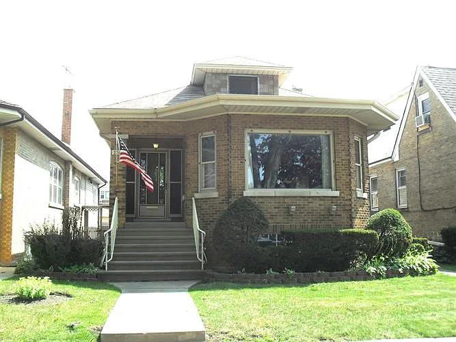 2209 N 76th Ave photo 1