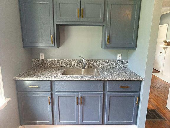 2nd image of 331 E 47th St #1