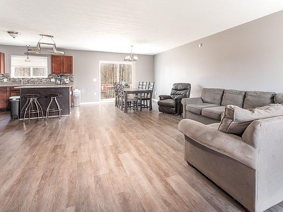 3rd image of 4538 Green Meadow Dr