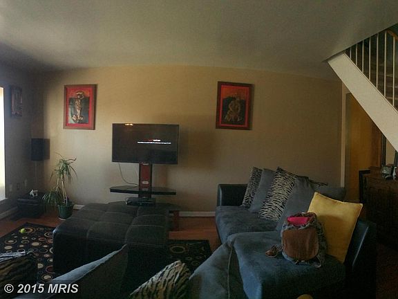 Main Level living room