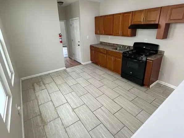 144 Alexander St #1L, Newark, NJ 07106