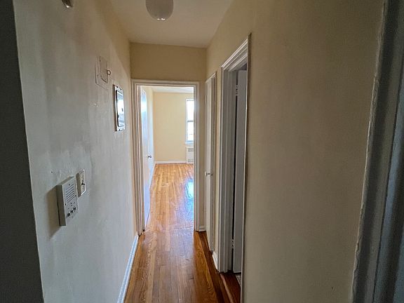 3rd image of 660 Thwaites Pl APT 5