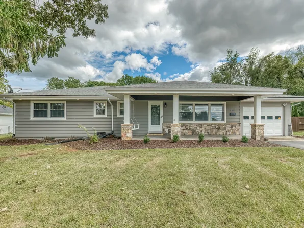 1307 Lynnwood Dr, Johnson City, TN 37601