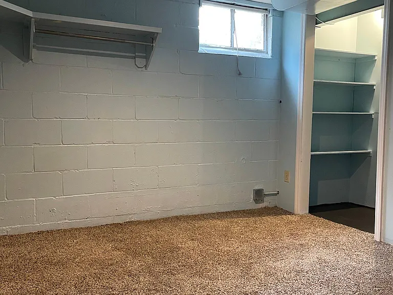 5818 Pratt St — Photo 10