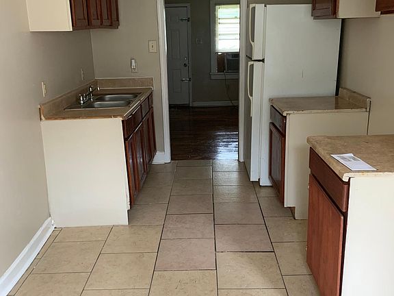 3rd image of 3317 Mandeville St