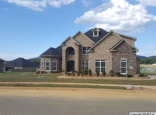 8230 Goose Ridge Dr, Owens Cross Roads, AL 35763