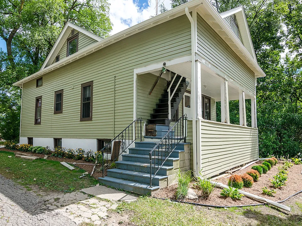 2455 S Main St