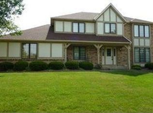 10325 Juniper Ct, Strongsville, OH 44136