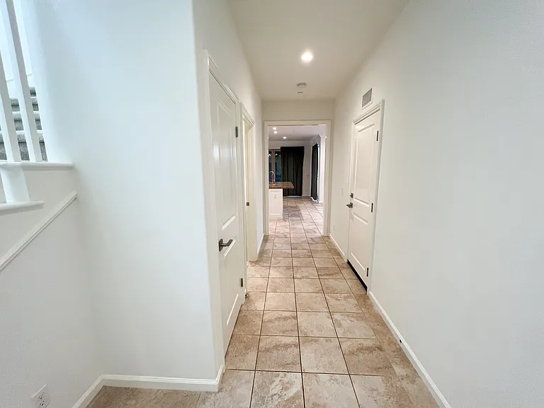 58 Quill — Photo 4