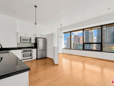 1100 Wilshire Blvd APT 2207, Los Angeles, CA, 90017