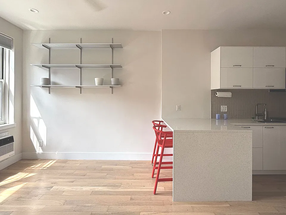 87 Hicks St #2A
