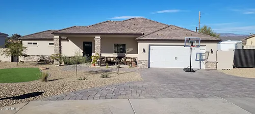 900 W Hermosa Dr Photo 1