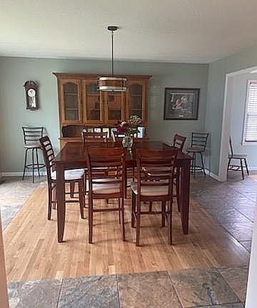 Large Dining Room 15' x 17'