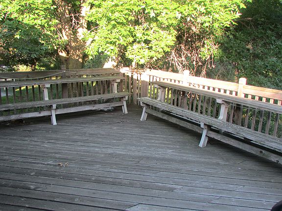 5th image of 7455 Meadowwood Ct