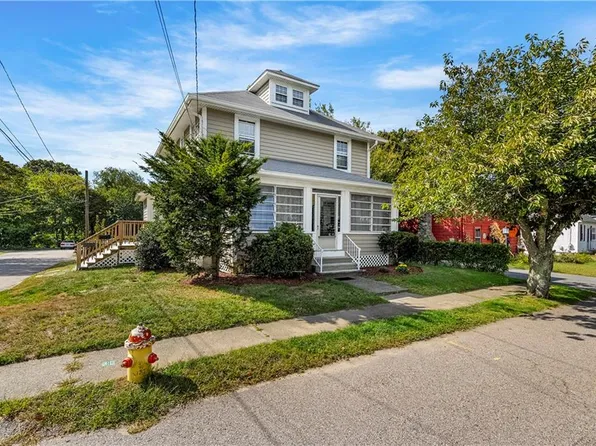 57 Harris St, Riverside, RI 02915