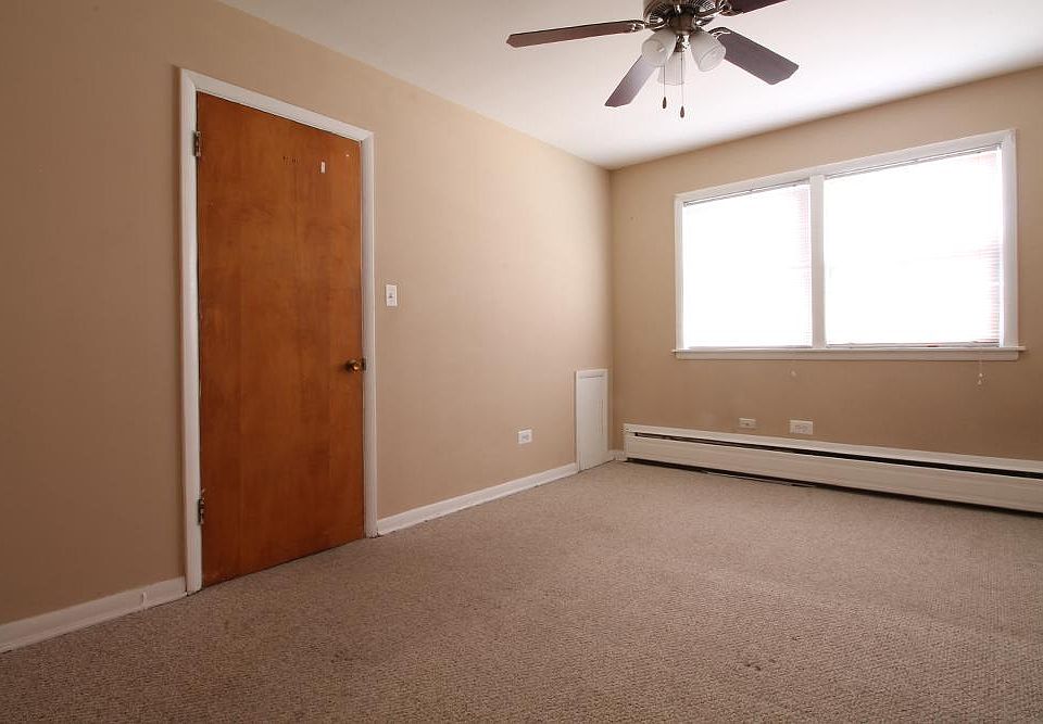 2nd image of 407 Washington Blvd APT A