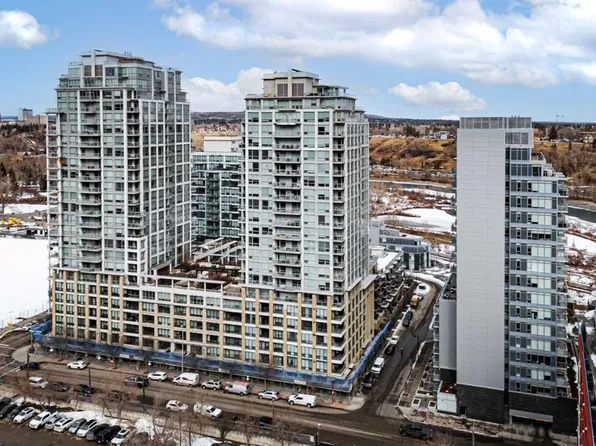 222 S Riverfront Ave SW #317, Calgary, AB T2P 0W3