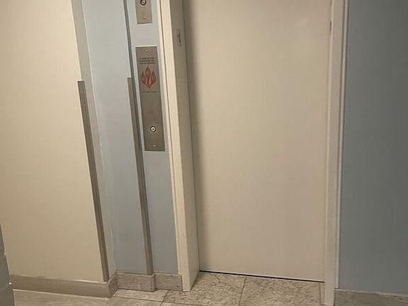 5th image of 515 W Wrightwood Ave APT 306
