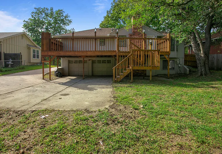 3513 NE Stanton St — Photo 6