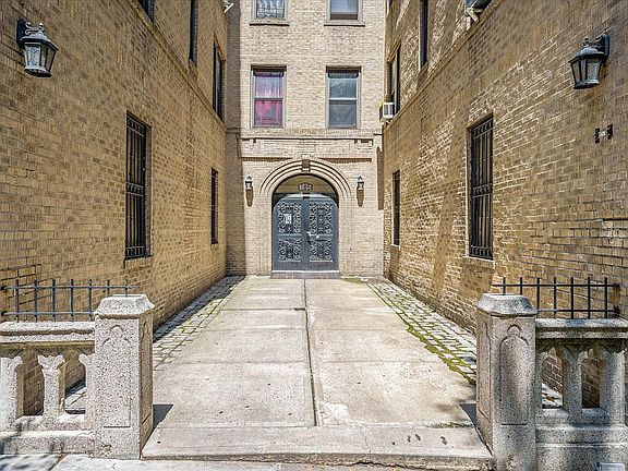 2nd image of 185 E 163rd St APT F5